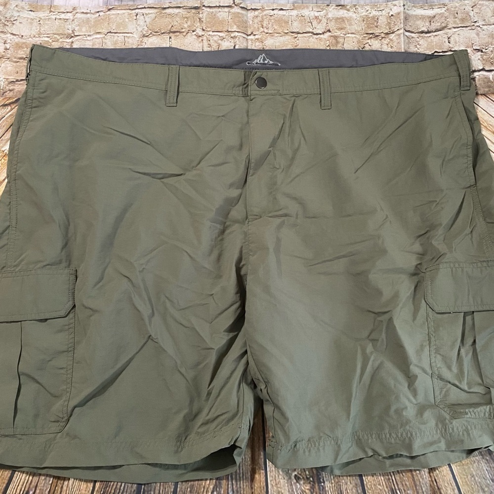 Croft & Barrow‎ Green Nylon Flat Front Outdoor Cargo Shorts